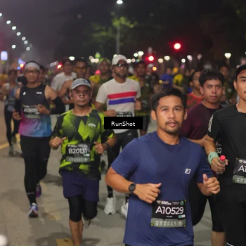 Runner Photo 7062002