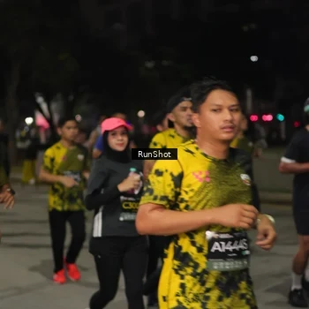 Runner Photo 7062031