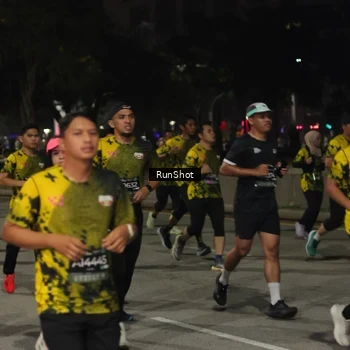 Runner Photo 7062032