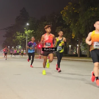 Runner Photo 7062048