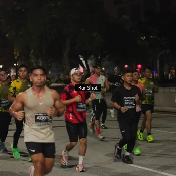 Runner Photo 7062049
