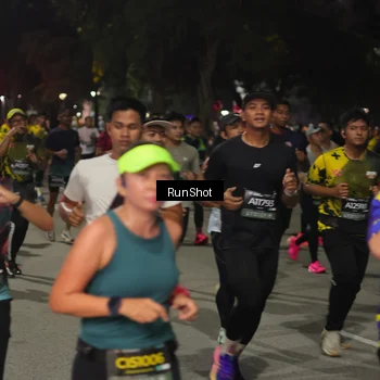 Runner Photo 7062054