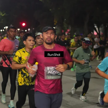 Runner Photo 7062068