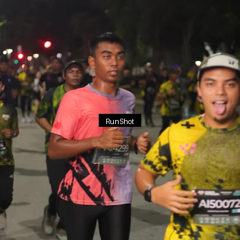 Runner Photo 7062074