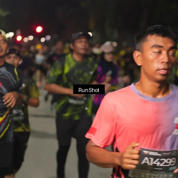 Runner Photo 7062083