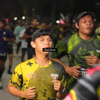 Runner Photo 7062094