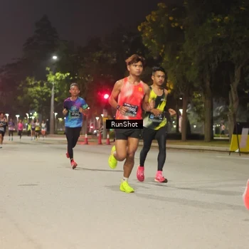 Runner Photo 7062097