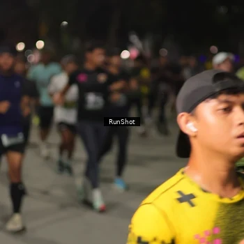 Runner Photo 7062098