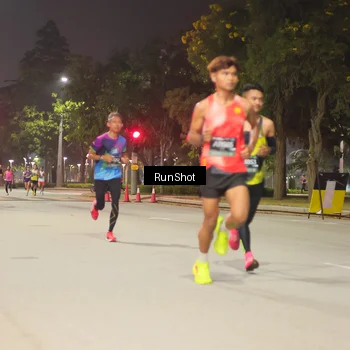 Runner Photo 7062121