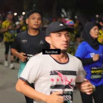 Runner Photo 7062175