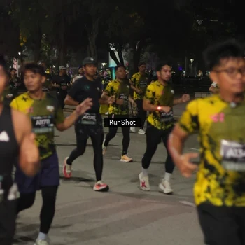Runner Photo 7062205