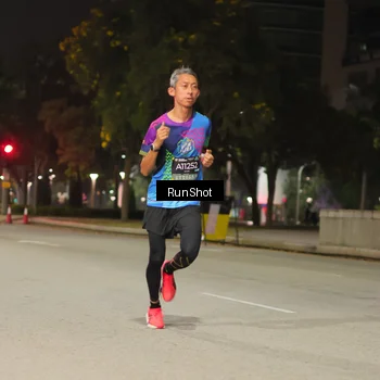 Runner Photo 7062272