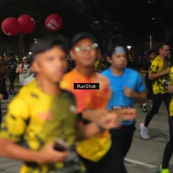 Runner Photo 7062344