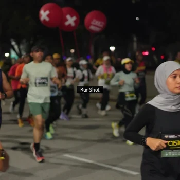 Runner Photo 7062348
