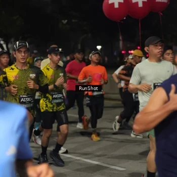 Runner Photo 7062368