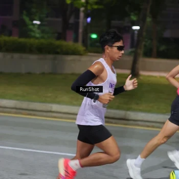 Runner Photo 7062384