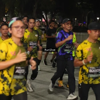 Runner Photo 7062410