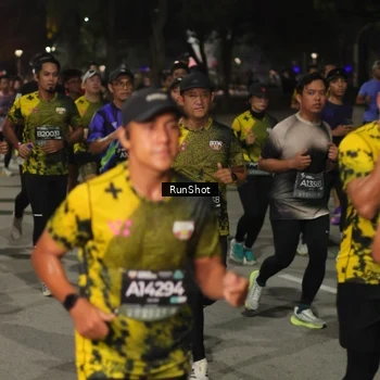 Runner Photo 7062412