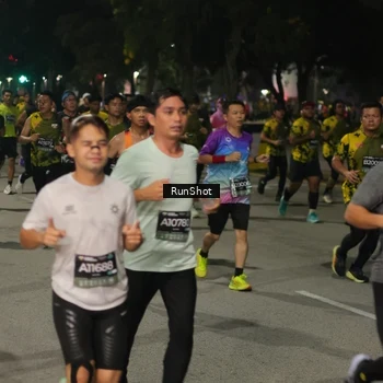 Runner Photo 7062526