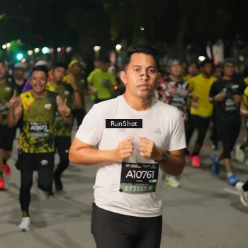 Runner Photo 7062535
