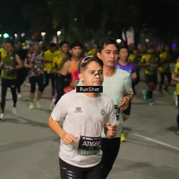Runner Photo 7062536