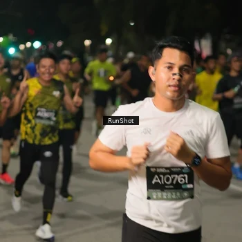 Runner Photo 7062546
