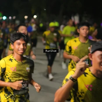 Runner Photo 7062557