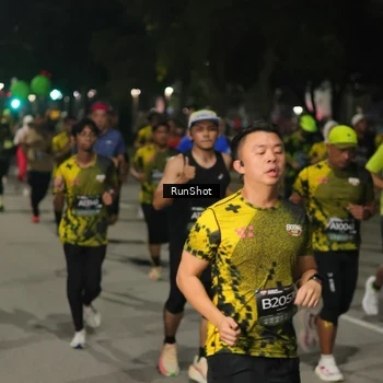 Runner Photo 7062564