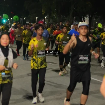 Runner Photo 7062567