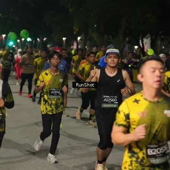 Runner Photo 7062568