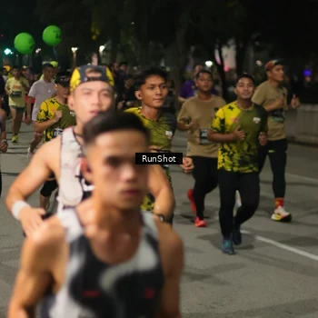 Runner Photo 7062590
