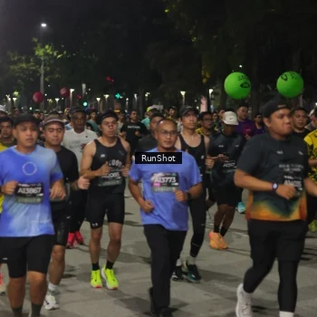 Runner Photo 7062619