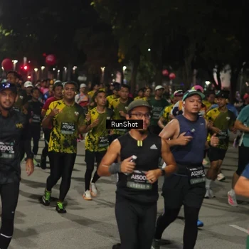 Runner Photo 7062673