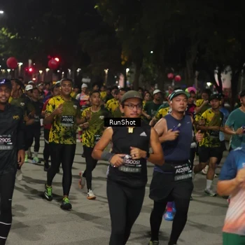 Runner Photo 7062676
