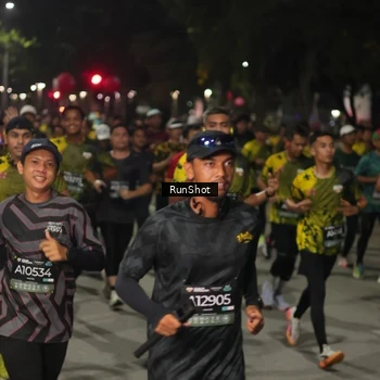 Runner Photo 7062691