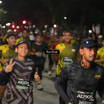Runner Photo 7062696