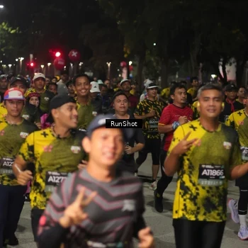 Runner Photo 7062702