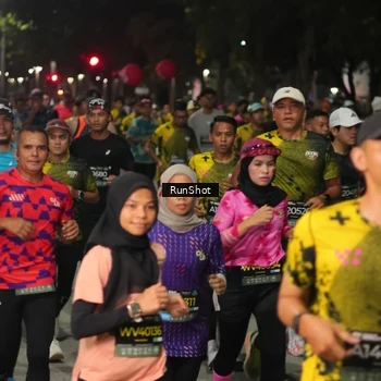 Runner Photo 7062738