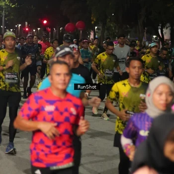 Runner Photo 7062751