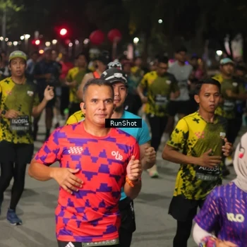 Runner Photo 7062753