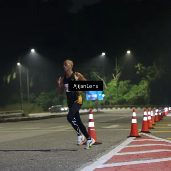 Runner Photo 7062756