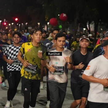 Runner Photo 7062847