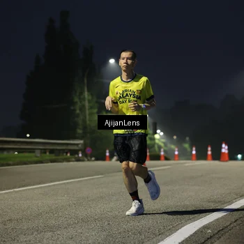 Runner Photo 7062872