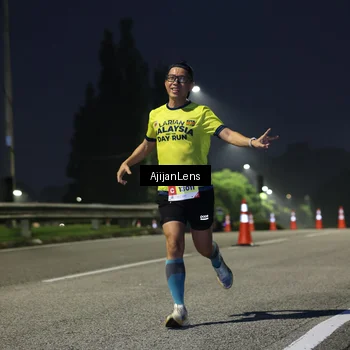 Runner Photo 7062915