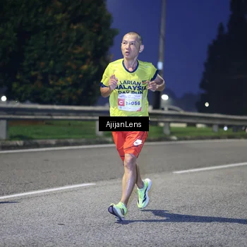 Runner Photo 7063005