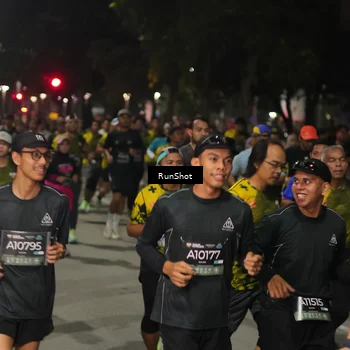 Runner Photo 7063021