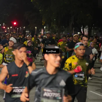 Runner Photo 7063043