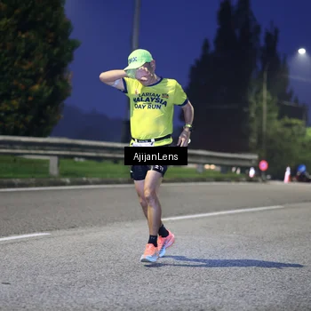 Runner Photo 7063052