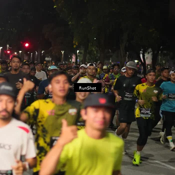 Runner Photo 7063056