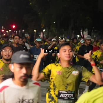 Runner Photo 7063074